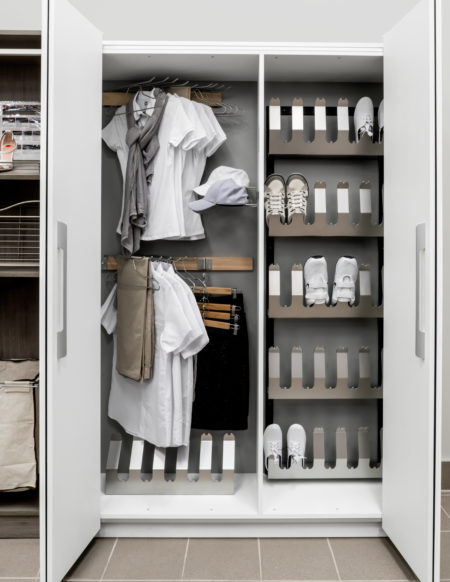 Maximize storage space in small spaces with Wall-out
